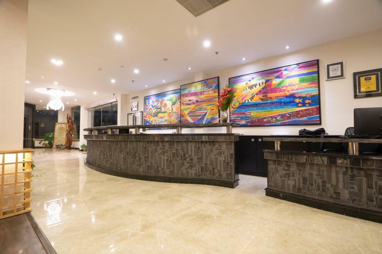 The Panoramic Getaway Hotel Munnar Eksteriør billede Reception
